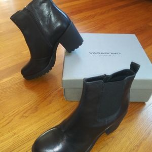 Vagabond " Grace" lug sole leather ankle boots